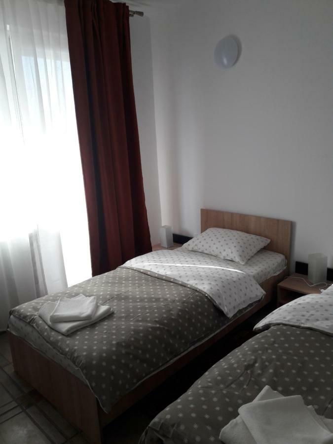 Cazare Neu-Arad Autostrada Apartment Luaran gambar