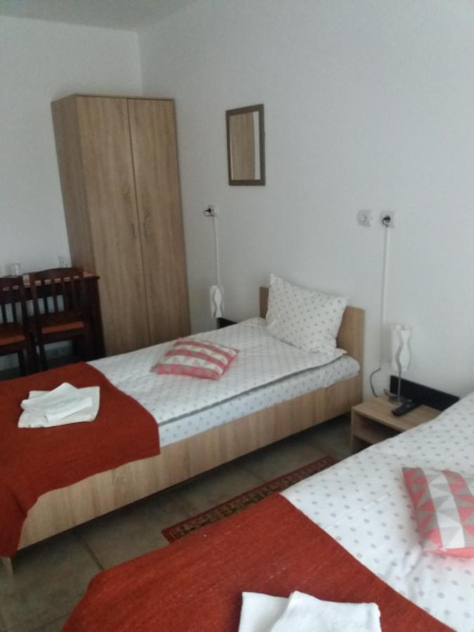 Cazare Neu-Arad Autostrada Apartment Luaran gambar